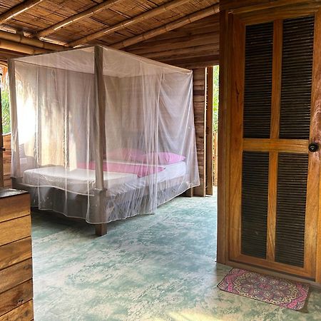 Hostal Corazon De Tagua Паломино Екстериор снимка