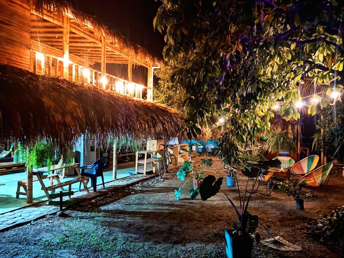 Hostal Corazon De Tagua Паломино Екстериор снимка